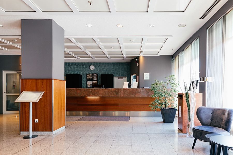 Hotel Excelsior - Central Station Франкфурт на Майн Екстериор снимка